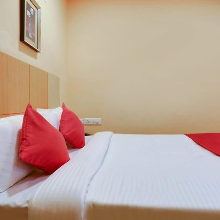 Sururnagar Hotel O Shanta Residency Lodge מראה חיצוני תמונה