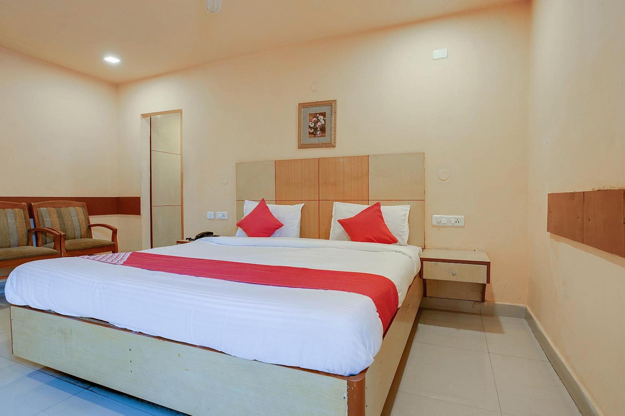 Sururnagar Hotel O Shanta Residency Lodge מראה חיצוני תמונה
