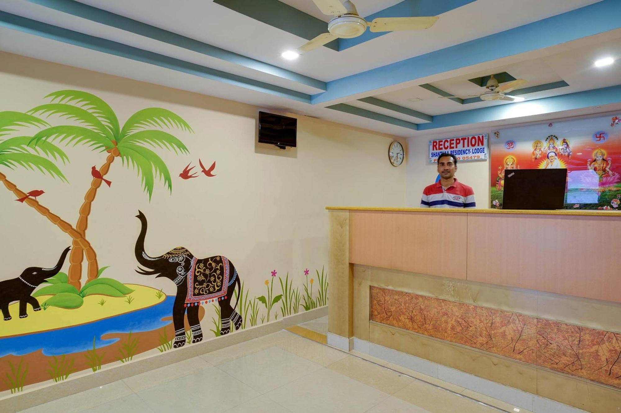 Sururnagar Hotel O Shanta Residency Lodge מראה חיצוני תמונה
