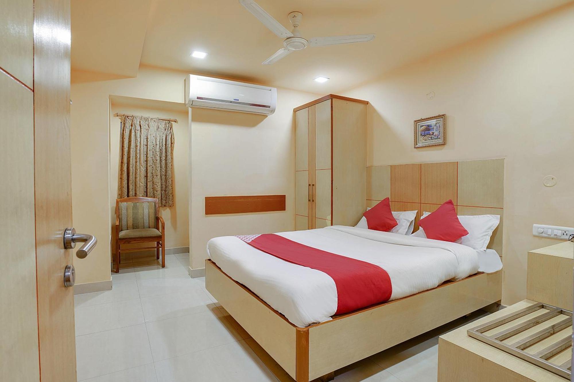 Sururnagar Hotel O Shanta Residency Lodge מראה חיצוני תמונה