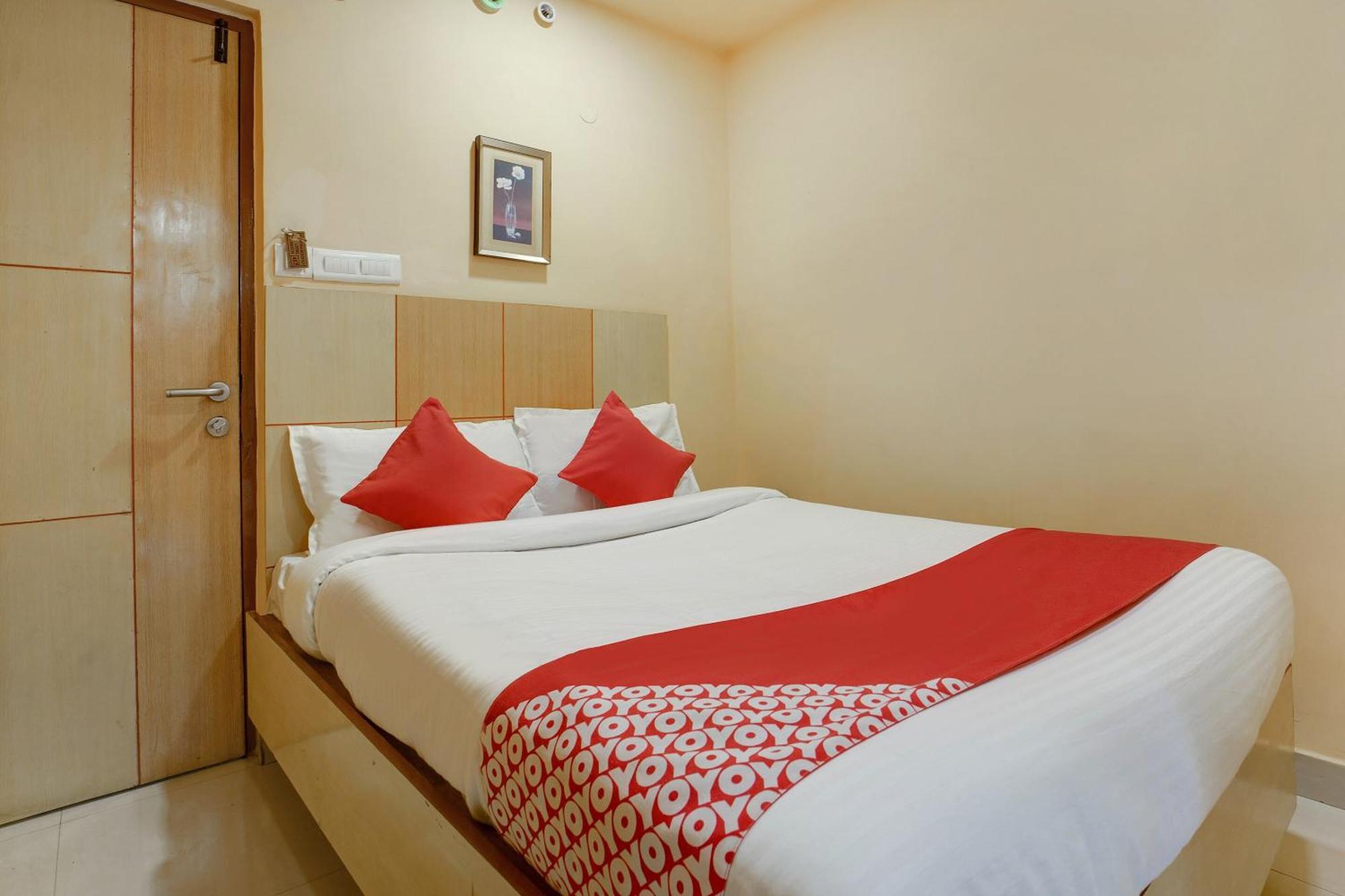 Sururnagar Hotel O Shanta Residency Lodge מראה חיצוני תמונה